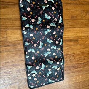 Floral Butterfly Organizer